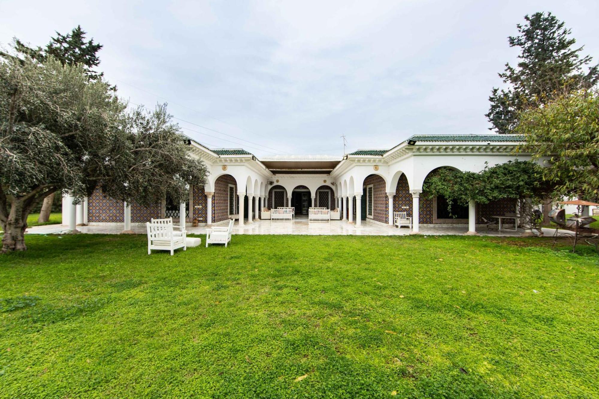 Appartement Prive Dans Une Grande Maison D'Hote La Marsa Luaran gambar
